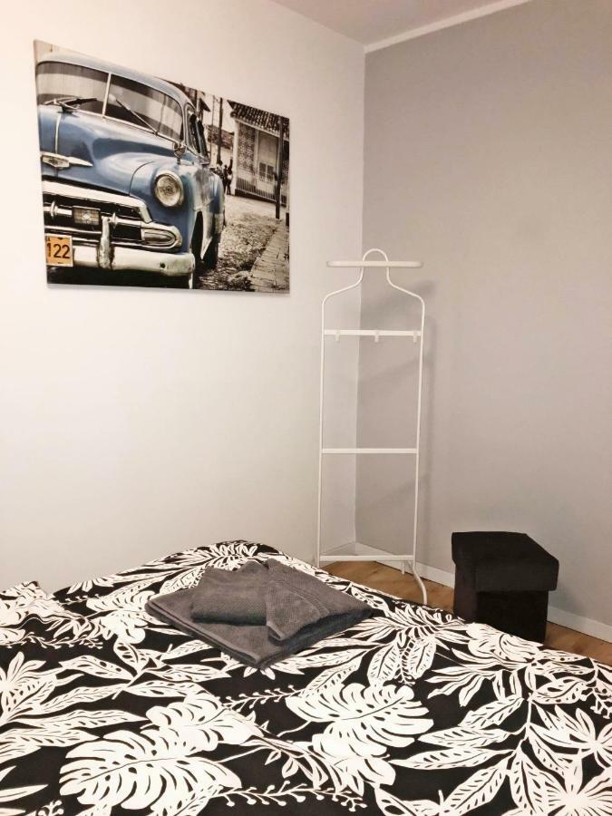 Powstancow Wielkopolskich 12 Poznań Buitenkant foto